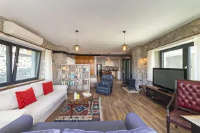 Eclectic Studio Apartment Near Sea in Bodrum - Image 3