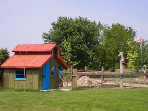 Duck Pond Bed & Breakfast Cottage - Image 2