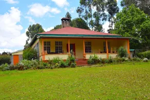 Crestwood Country Home - Image 5