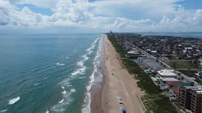 Penthouse Beachfront Views Renovated - Image 2