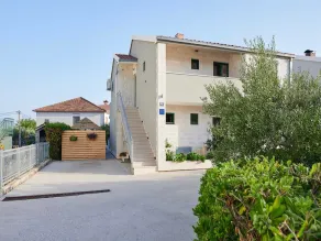 Apartment Vujina with terrace - Image 5