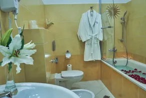 Imperial Hotel - Image 4