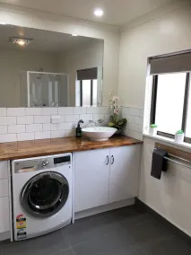3ree Spacious & charming Apartment - Image 2