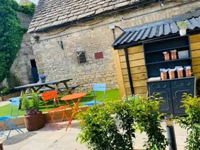 The Rose & Crown Farmhouse & Pub - Image 4