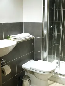 Britannia Study Hotel - Image 4