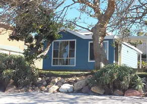 At the Beach Cottages - Image 4