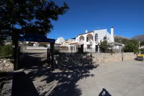 107487 - House in Yunquera - Image 4