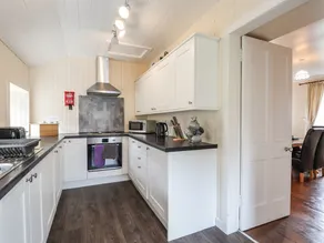 Bayview House - Image 3