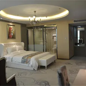 Golden Leaf Hotel - Image 5