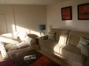 Manor House - Image 3