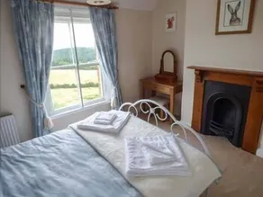 Bluebell Cottage - Image 2