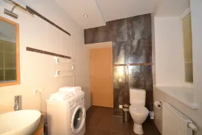 Rentida Apartments - Image 2
