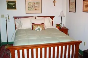 Historic Schoeneck Hotel B&B LLC - Image 3
