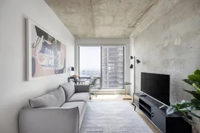 Elegant Studios and Apartments, MONTREAL - SK - Image 5