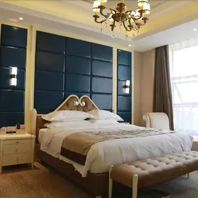 Xingzhou International Hotel - Image 4