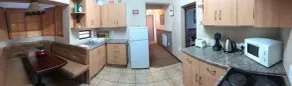 Kleine-Eden Guest House - Image 4