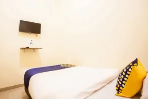 Executive Inn 2 by OYO Rooms - Image 2