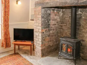 Lantern House - Image 5