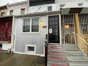 Sweet 3 Bedroom 15 Bath Home Near Philadelphia - Image 5