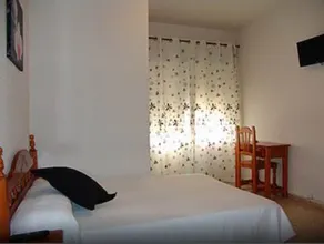 Hostal - Restaurante San Isidro - Image 2