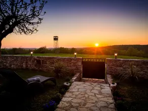 Villa for up to 6 persons with jacuzzi, private garden, WiFi, A/C - Image 3