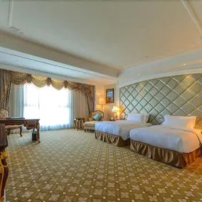 Binhai Jinshi International Hotel - Image 2