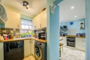Captivating 1-bed House in Coleshill, Birmingham - Image 2