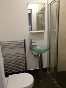 Luxury Distillery Apartment - Image 2