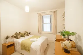 Piccadilly Apartments - Image 3