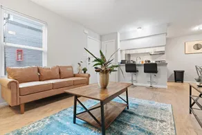 Stylish 2BR Near UT Highland Evonify - Image 2