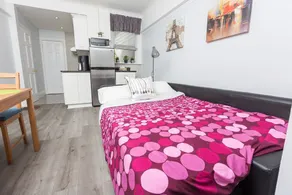 Applewood Suites - The CasaDupont - Image 5