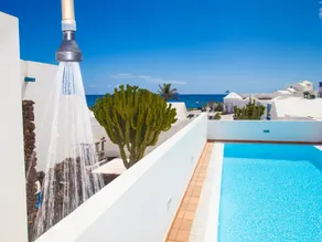 Nice and Cozy Holiday Home With Private Pool and Amazing sea View - Image 2