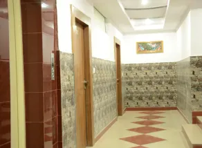 Hotel Crown - Image 2