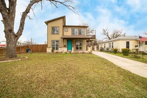 Lady Bird by Avantstay Great Location in Austin w/ Large Yard & Fire Pit! - Image 3