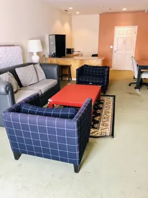 Orca Inn Suites - Image 4
