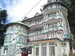 Hotel Rising Lion - Image 1