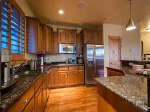 Bear Hollow By Lespri Property Management - Image 4