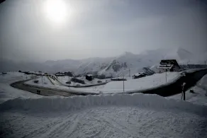 Snow House - Image 4