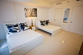 Nuovo Miami Apartments at Icon Brickell - Image 5