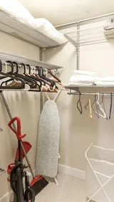2br Fully Furnished Ground Level Apartment Next To Convention Center 2 Bedroom Apts by Redawning - Image 2