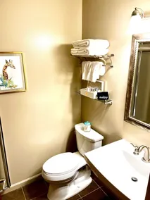 Hollymead House Inn/Bed & Breakfast - Image 3