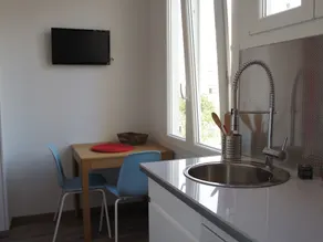 L'orient Palace Apartments - Image 4