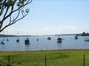 Lakefront Simplicity - Image 3