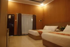 Hotel New Merdeka Pati - Image 2