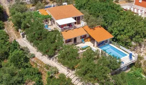 Awesome Home in Prigradice With Wifi and 4 Bedrooms - Image 2