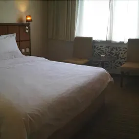 Lushang Dongyuan Hotel - Image 2