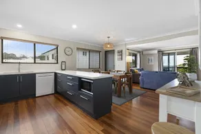 Sundance, Pet Friendly Beach House In Peregian! 59 Lorikeet Drive - Image 5