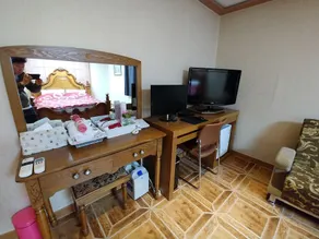 Rich Motel - Image 5