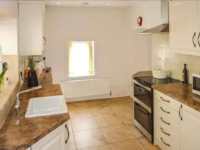Gable Cottage - Image 5