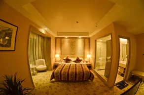 Oriental Ocean Hotel - Image 5
